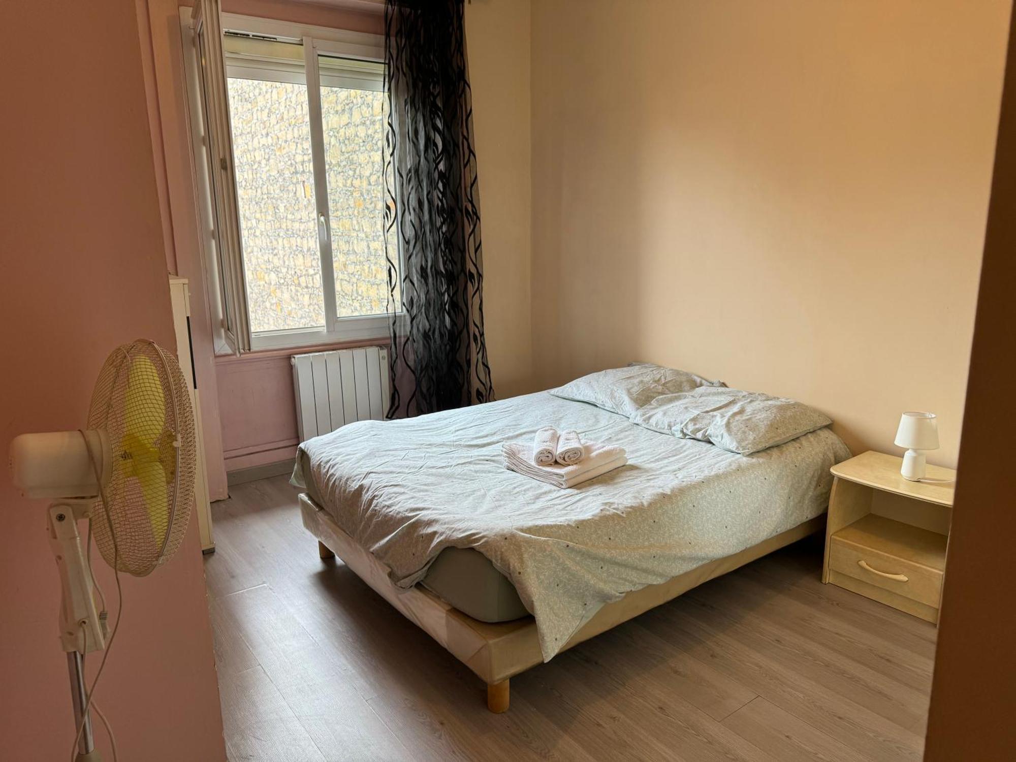 Apartamento T4 Spacieux A Proximite De La Gare Stationnement Gratuit