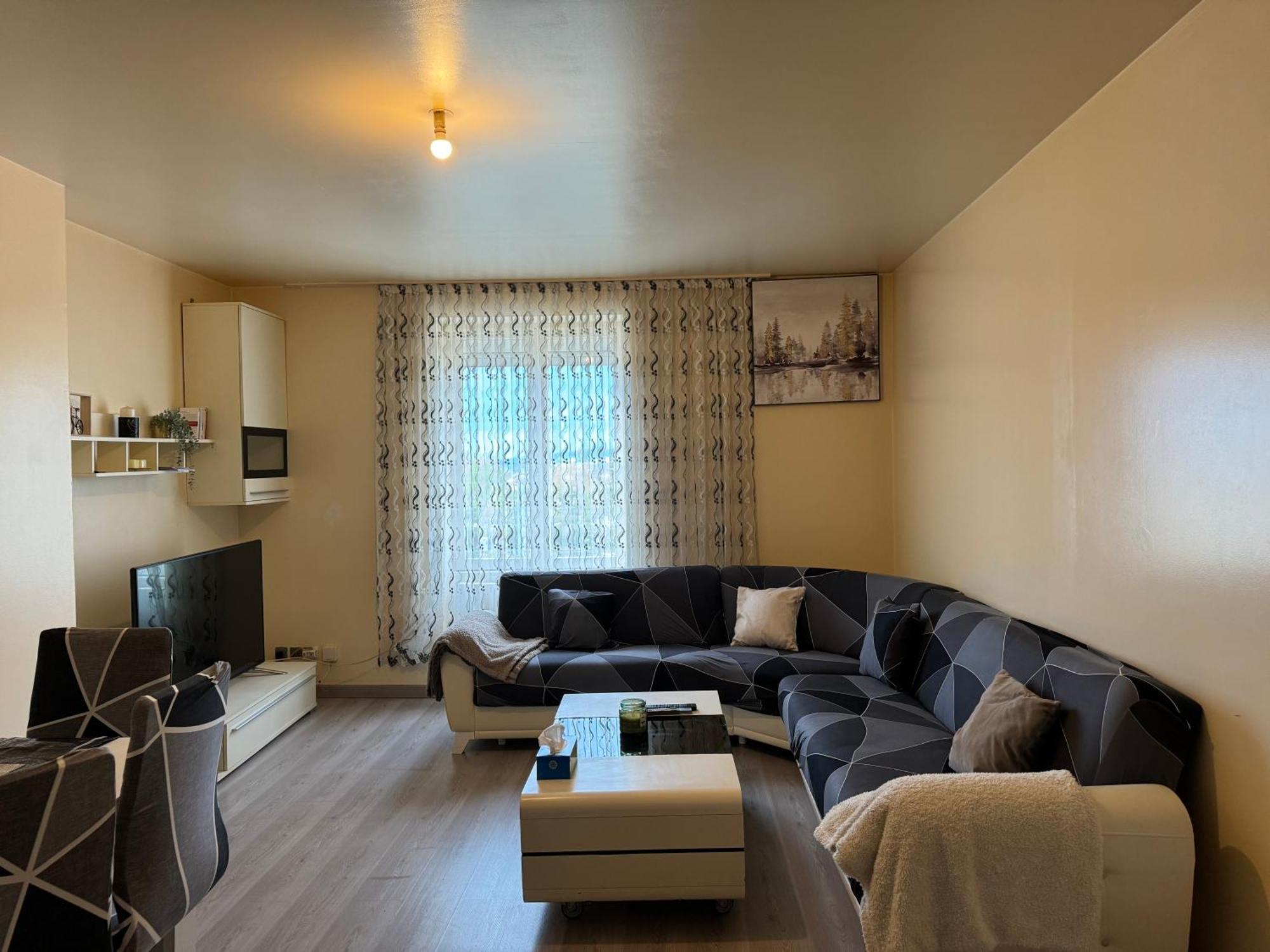 T4 Spacieux A Proximite De La Gare Stationnement Gratuit Appartement